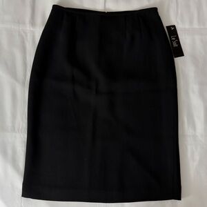 NWT Le Suit Black Polyester Skirt